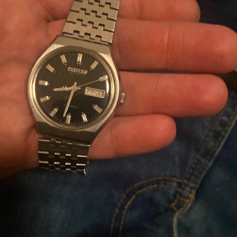 Citizen Vintage 8200 21J AUTOMATIC Men's Watch 1981 Day/Date Japan RUNS AWESOME